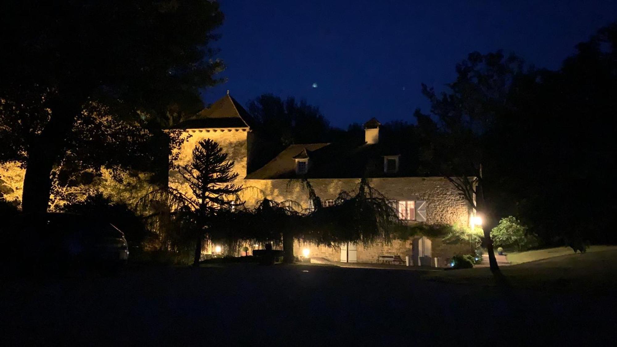 Le Moulin Du Boisset Bed & Breakfast Saint-Denis-les-Martel Exterior photo